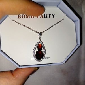Necklace Bomb Party